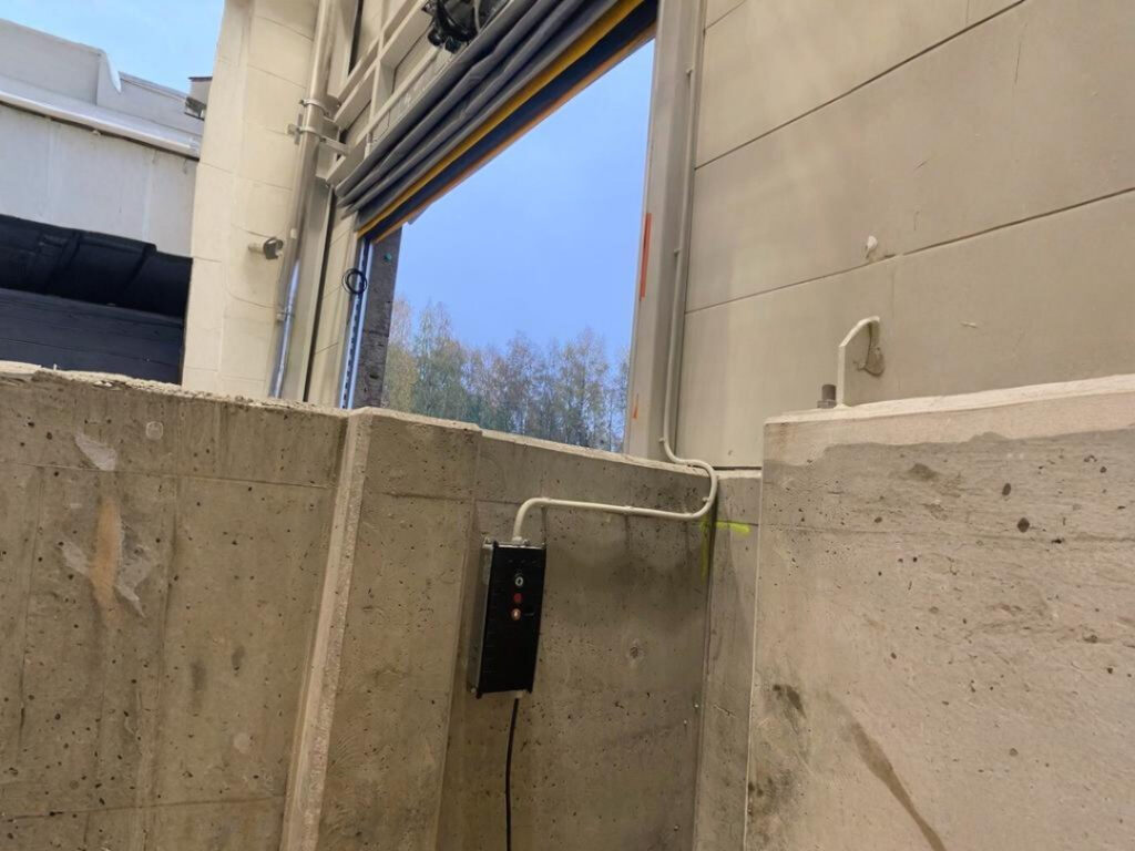 small_fold_up_fabric_industrial_door2